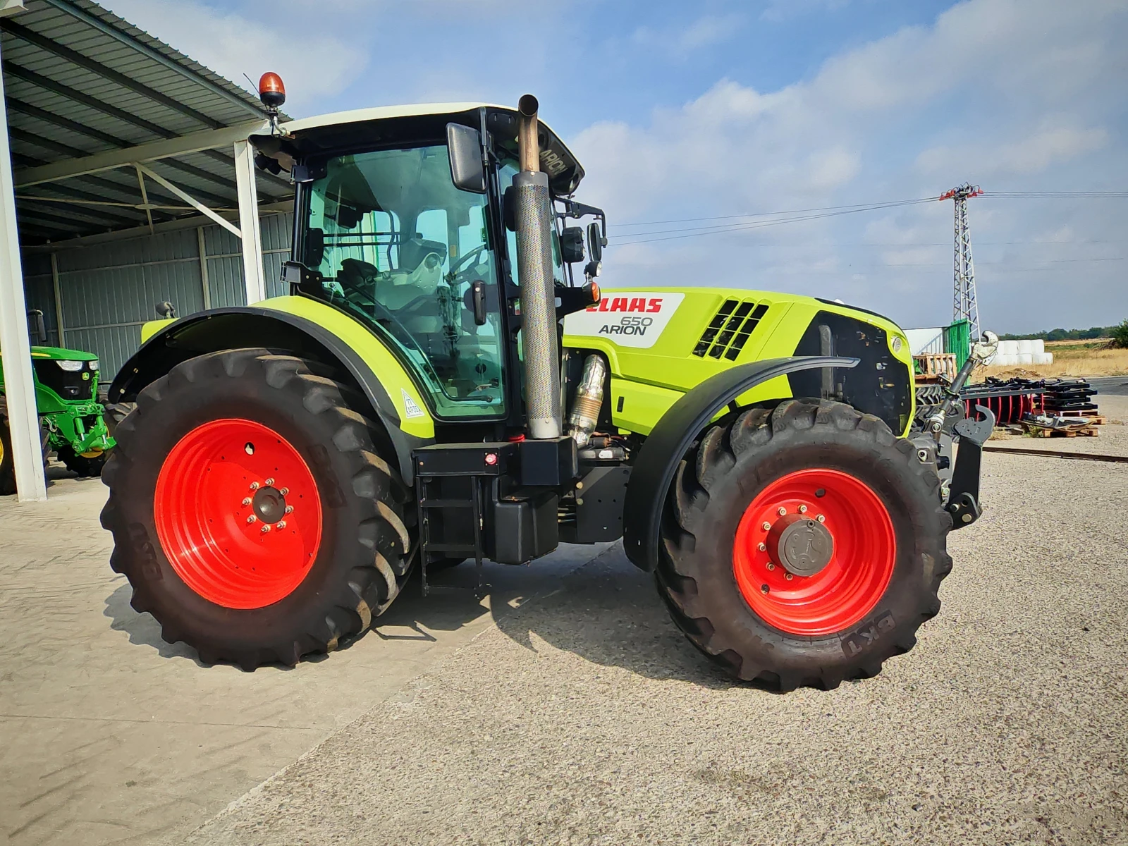 Трактор Claas Arion 650 лизинг с първоначална вноска 20 % - изображение 3