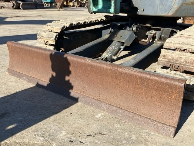 Багер Kobelco SK27SR-3, снимка 8 - Индустриална техника - 53162907