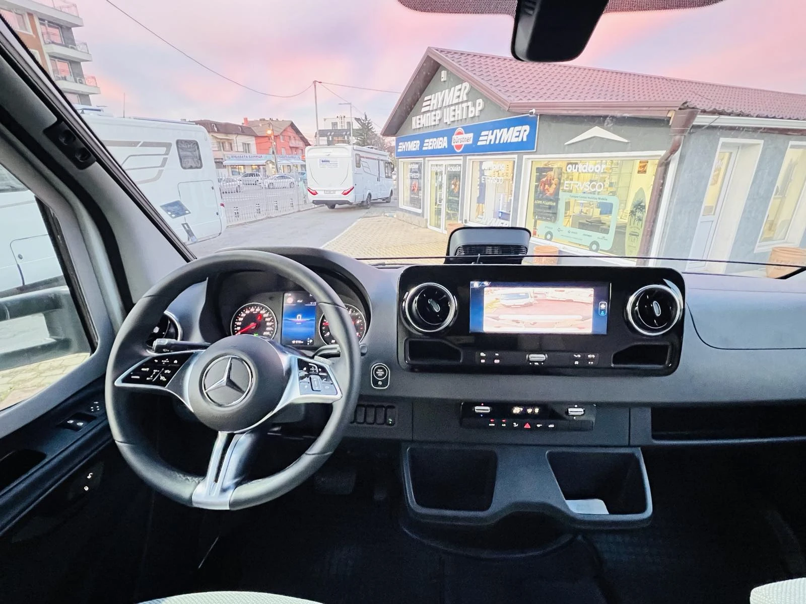 Кемпер HYMER / ERIBA S 685, KЛИМАТИК DOMETIC, Солар, 3.5т. - изображение 6