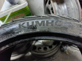 Гуми Зимни 235/35R19, снимка 5