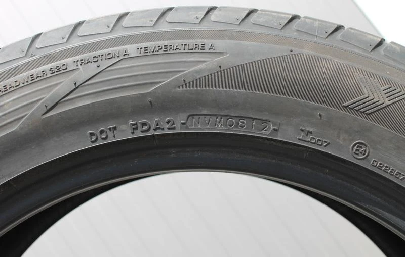 Гуми Летни 275/50R20, снимка 5 - Гуми и джанти - 47421400