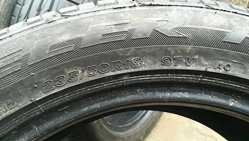 Гуми Летни 235/50R18, снимка 9 - Гуми и джанти - 25085402