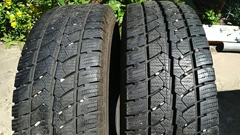 Гуми Зимни 215/75R16, снимка 3 - Гуми и джанти - 25562879