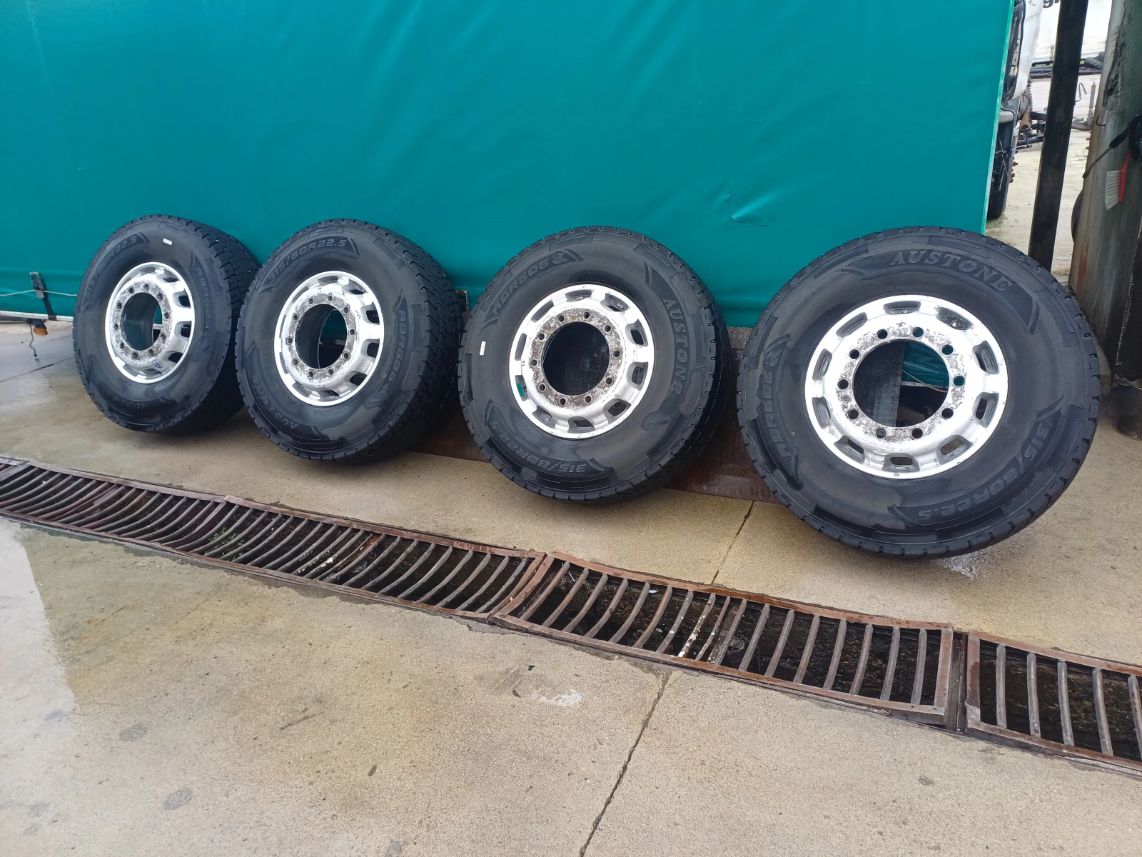 Гуми с джанти