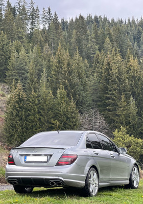Mercedes-Benz C 200 AMG pack, снимка 4 - Автомобили и джипове - 44772982