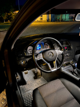 Mercedes-Benz C 200 AMG pack, снимка 7 - Автомобили и джипове - 44772982