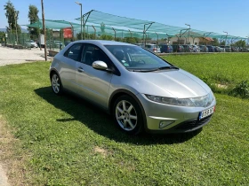 Honda Civic 1.8 I Автоматик, снимка 3