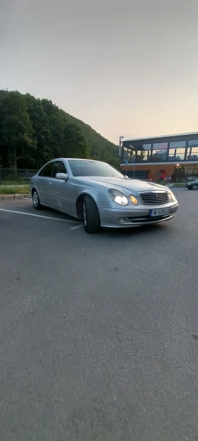 Обява за продажба на Mercedes-Benz E 260 2600 ~7 500 лв. - изображение 4