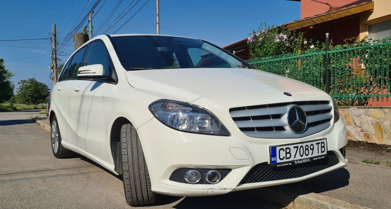 Mercedes-Benz B 180 ПЕРФЕКТНА!!! , снимка 1 - Автомобили и джипове - 47653674