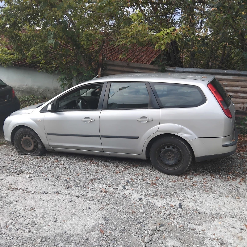 Ford Focus 1.6tdci 90 к.с., снимка 2 - Автомобили и джипове - 46683551