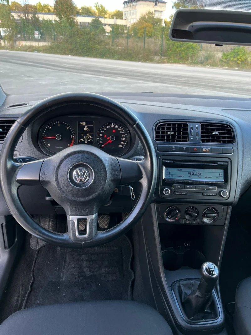 VW Polo, снимка 5 - Автомобили и джипове - 47499993