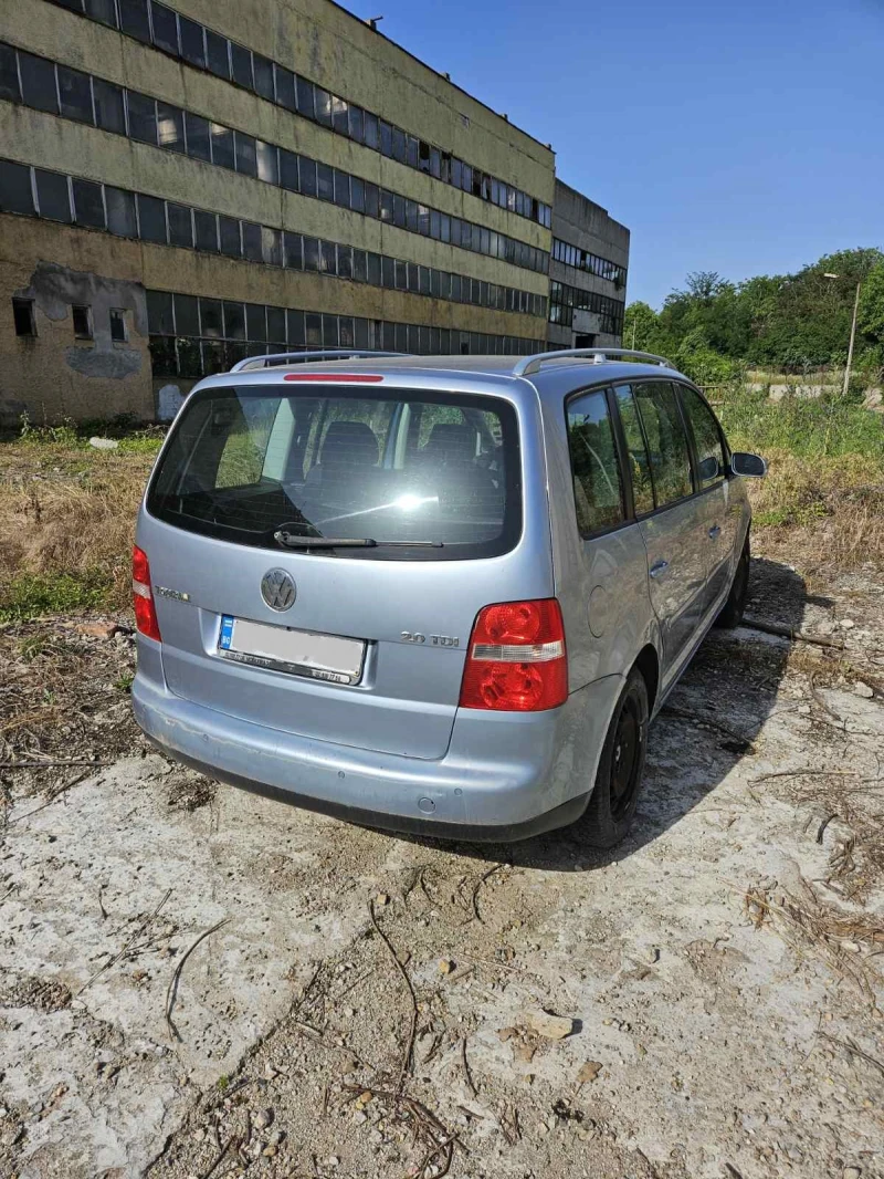 VW Touran, снимка 3 - Автомобили и джипове - 47605031