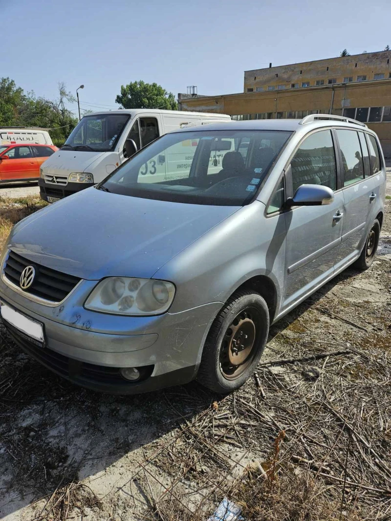 VW Touran, снимка 1 - Автомобили и джипове - 47605031