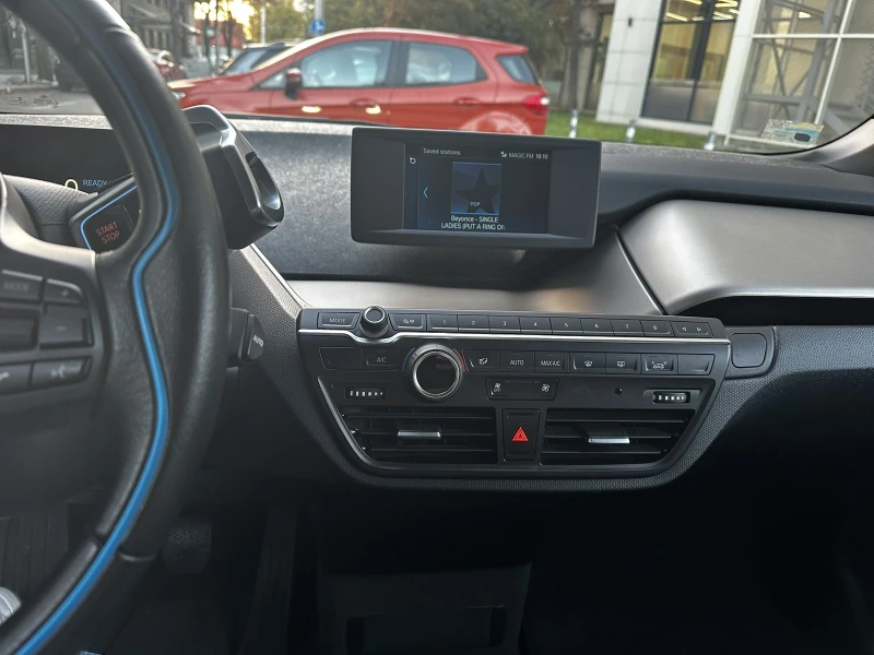 BMW i3, снимка 8 - Автомобили и джипове - 47761794