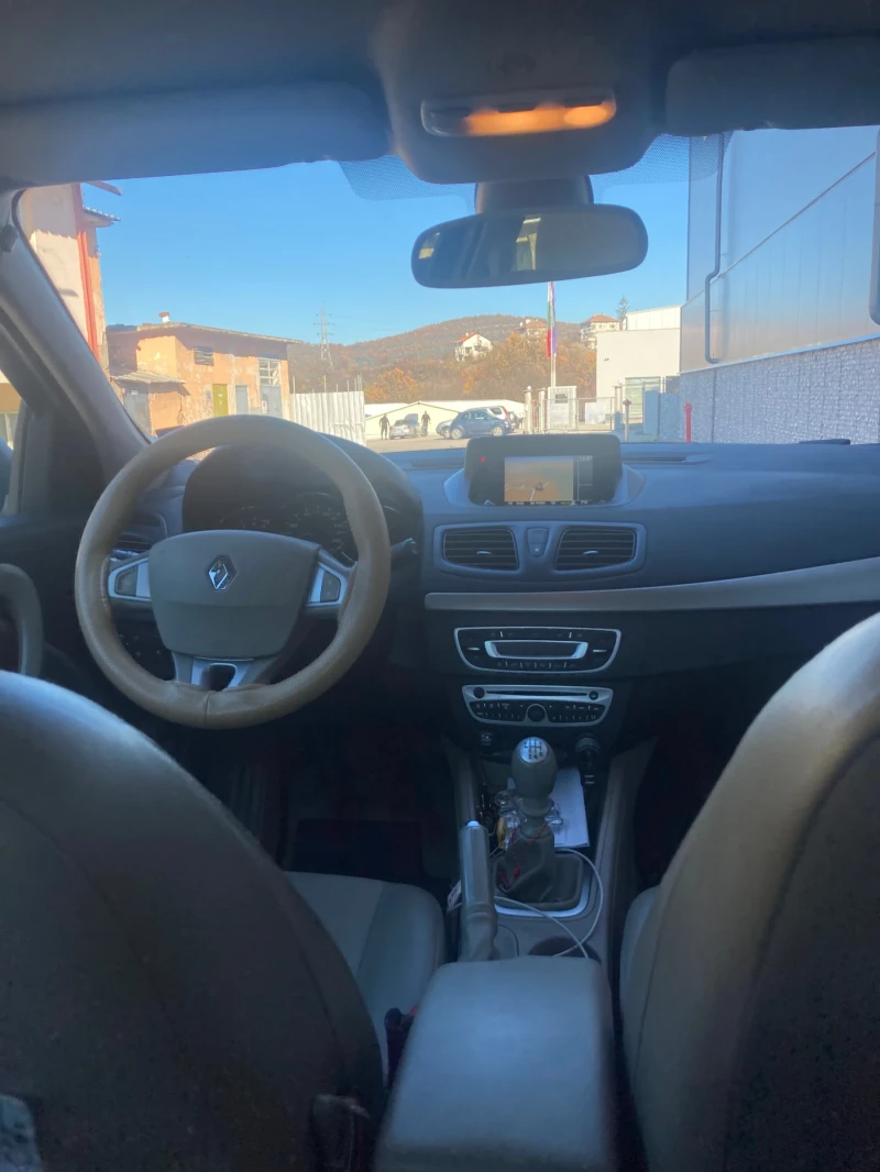 Renault Fluence 1.5DCI, снимка 16 - Автомобили и джипове - 47999950