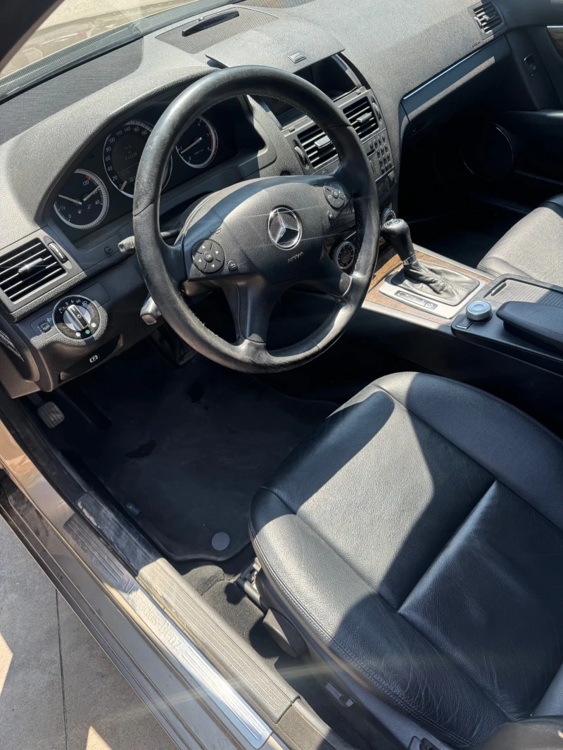 Mercedes-Benz C 200, снимка 9 - Автомобили и джипове - 51074489