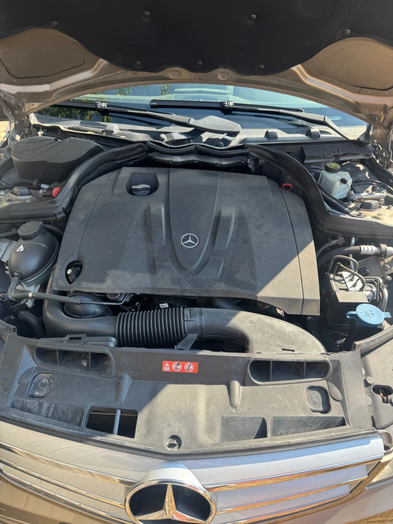 Mercedes-Benz C 200, снимка 12 - Автомобили и джипове - 51074489