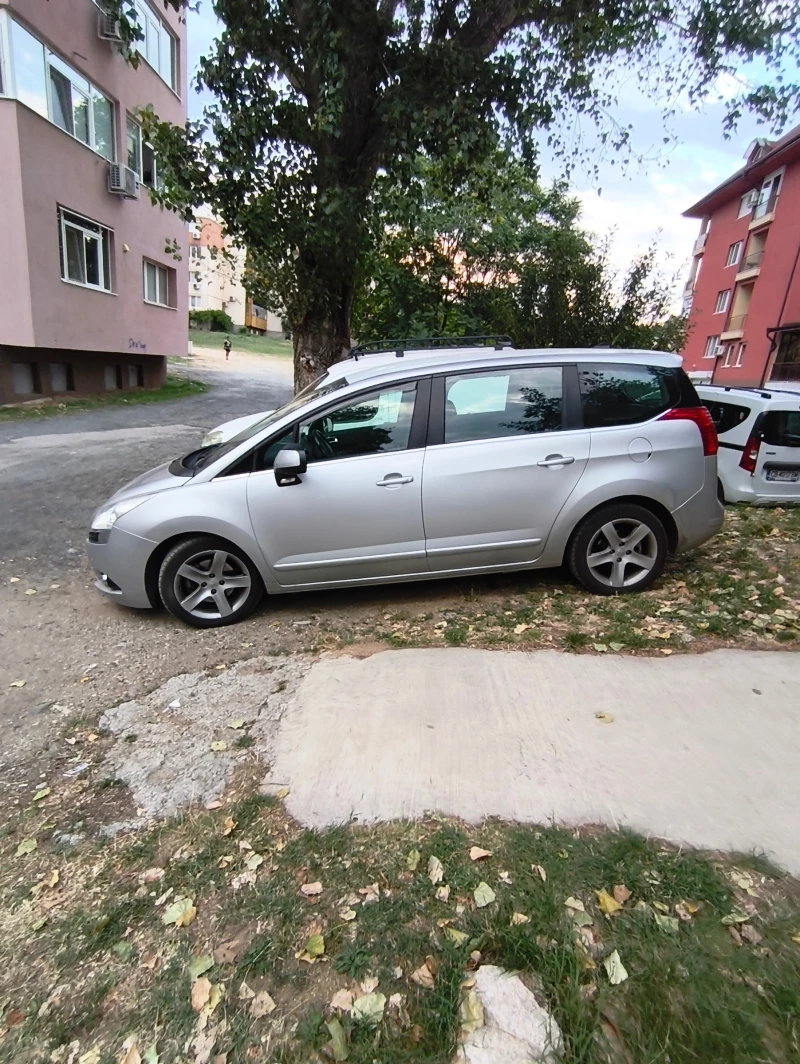 Peugeot 5008 2.0 HDI, снимка 10 - Автомобили и джипове - 51409210