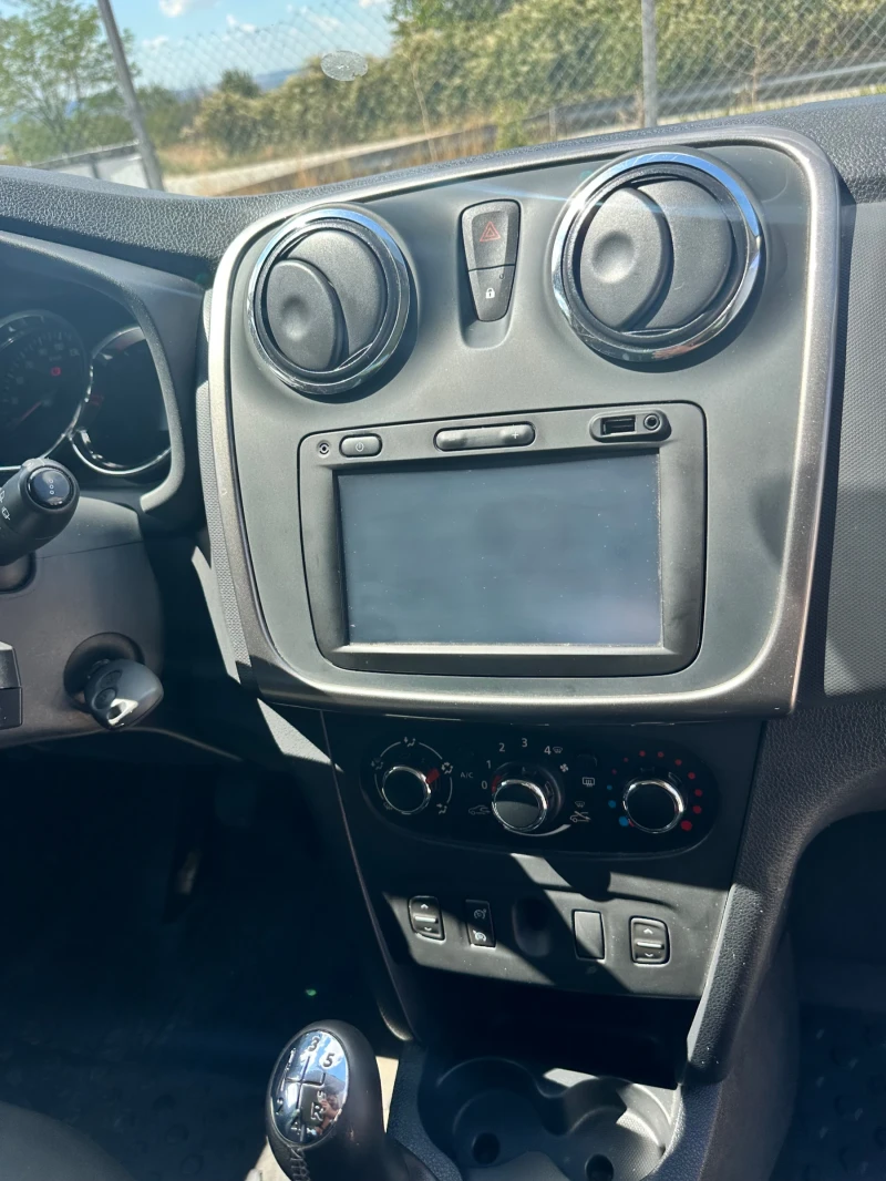 Dacia Sandero Stepway, снимка 7 - Автомобили и джипове - 52596213