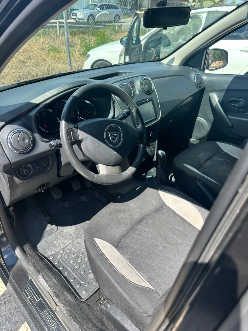 Dacia Sandero Stepway, снимка 8 - Автомобили и джипове - 52596213