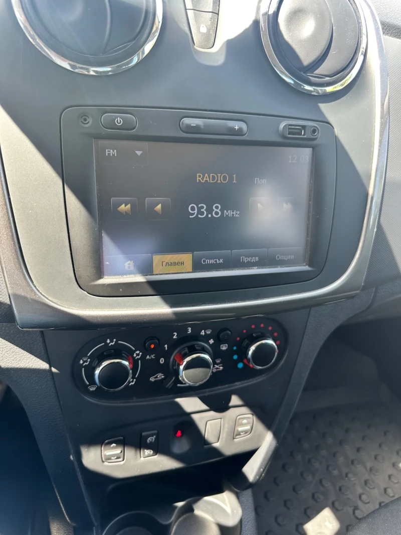 Dacia Sandero Stepway, снимка 10 - Автомобили и джипове - 52596213