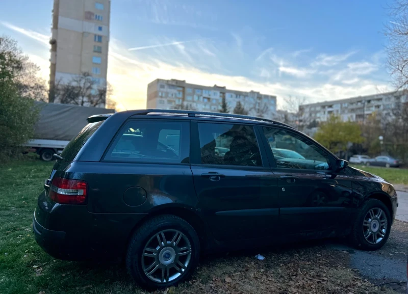 Fiat Stilo 1.9 JTD 115к.с., снимка 3 - Автомобили и джипове - 52433977