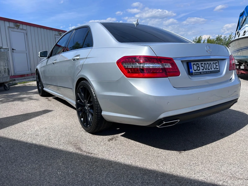 Mercedes-Benz E 350 AMG AVANTGARDE 4 MATIC! , снимка 5 - Автомобили и джипове - 52935859