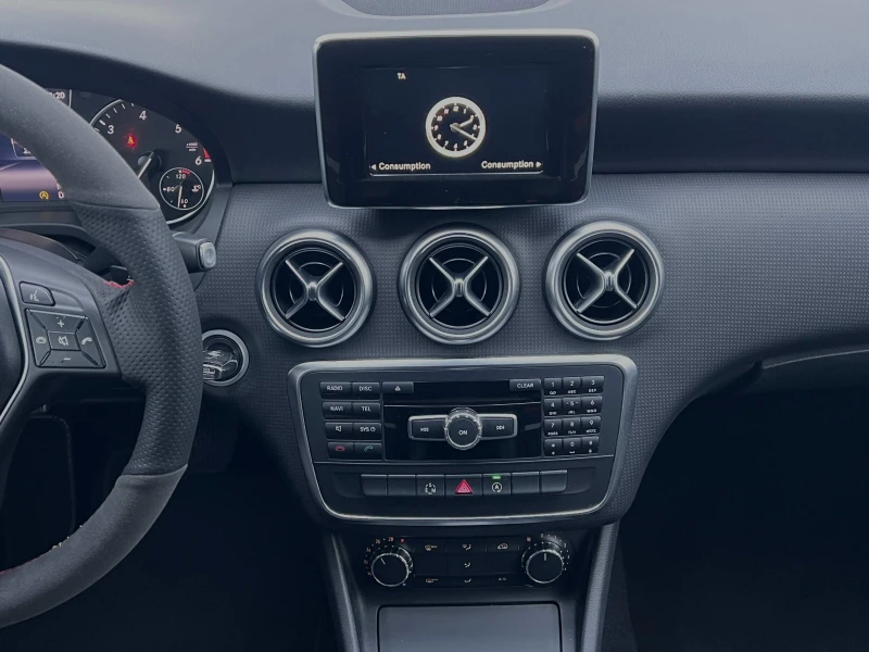 Mercedes-Benz A 180 d AMG ПРОЧЕТИ ОПИСАНИЕТО, снимка 9 - Автомобили и джипове - 53047477