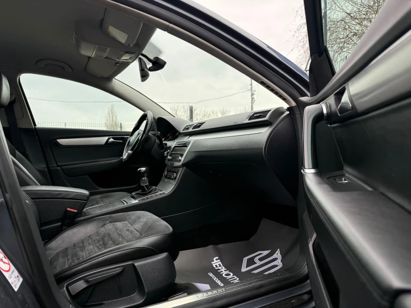 VW Passat 2.0 TDI 4Motion High Line MT6, снимка 11 - Автомобили и джипове - 53281469