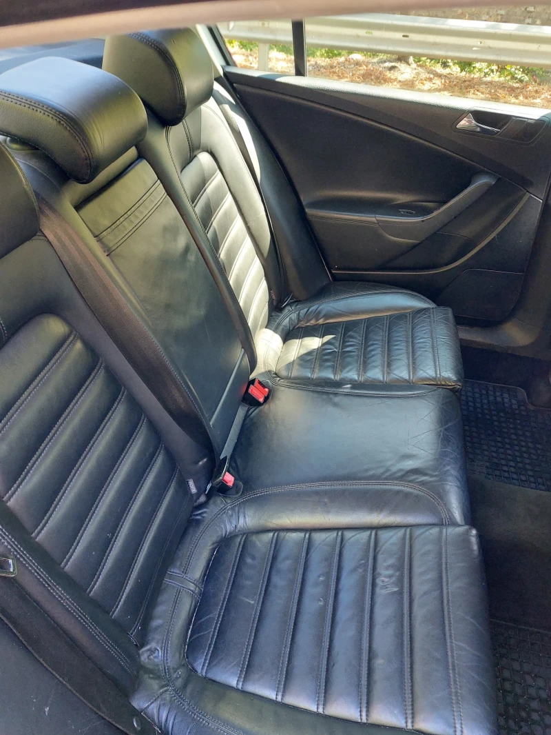 VW Passat 2.0 FSI, снимка 8 - Автомобили и джипове - 53403290