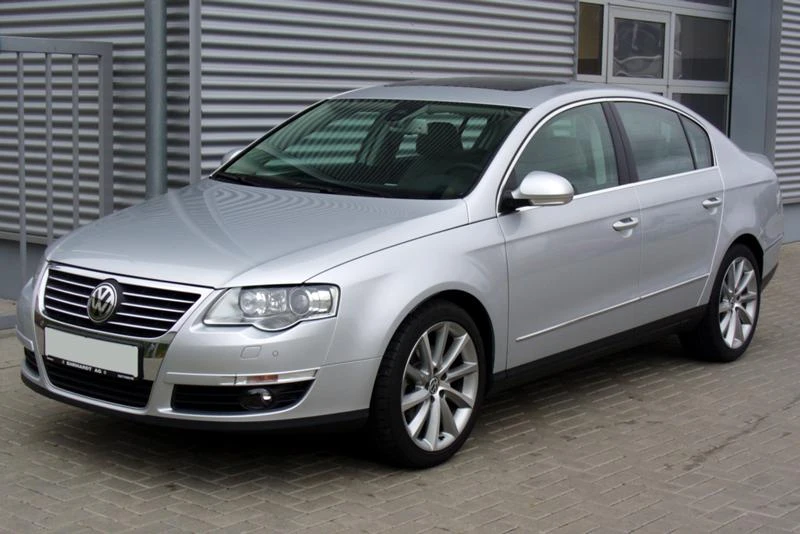 VW Passat  1.6 fsi - [1] 