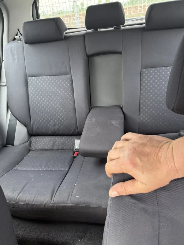 Nissan Almera 2.2TDI - изображение 7