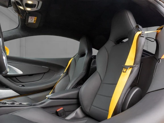 McLaren GT = MSO Paint = Carbon Ceramic Brakes Гаранция - изображение 6