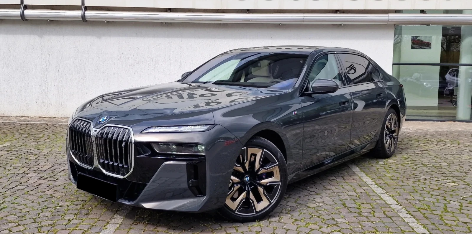 BMW i7 xDrive60 M-Sport, снимка 1