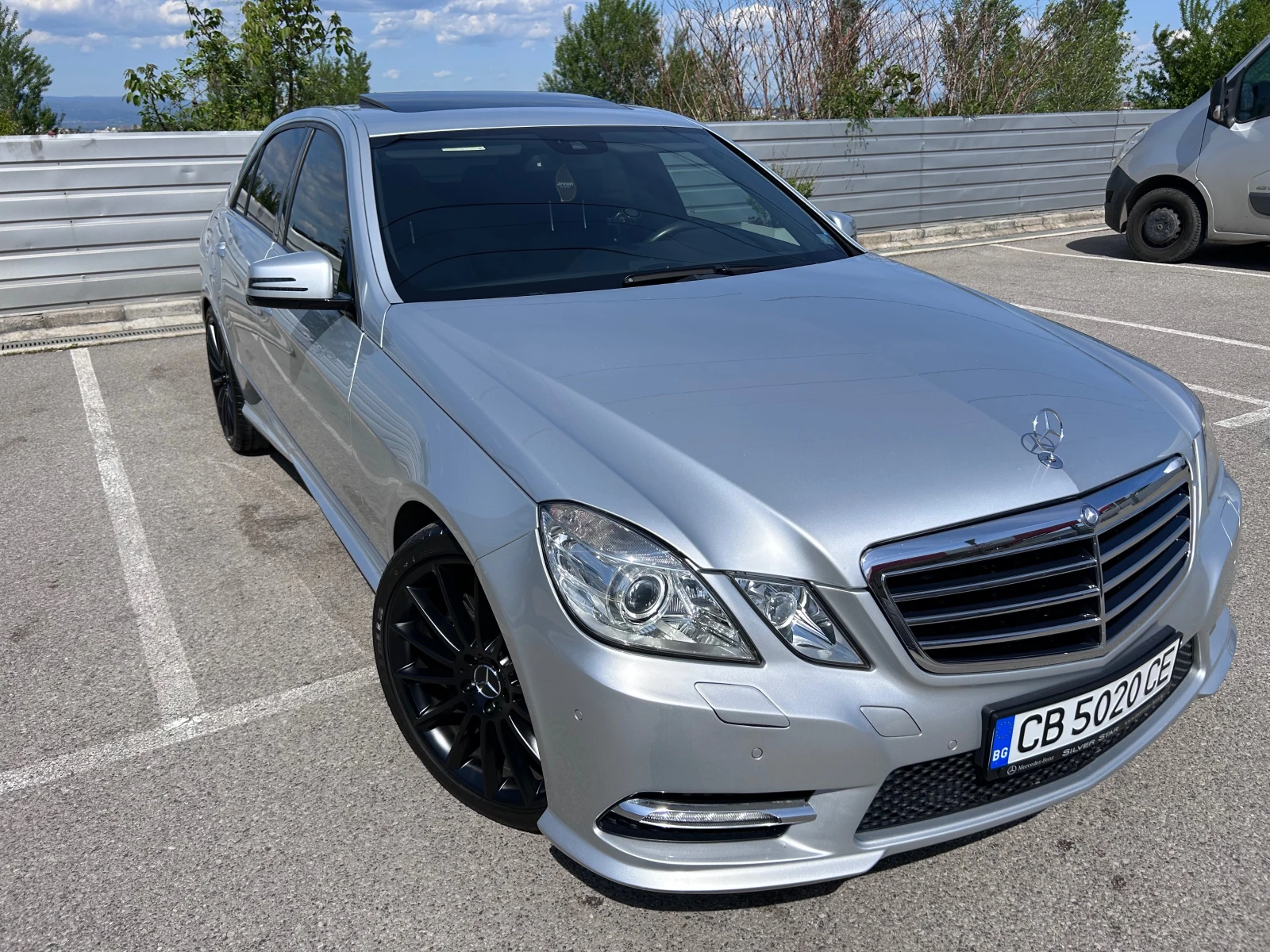 Mercedes-Benz E 350 AMG AVANTGARDE 4 MATIC! , снимка 1