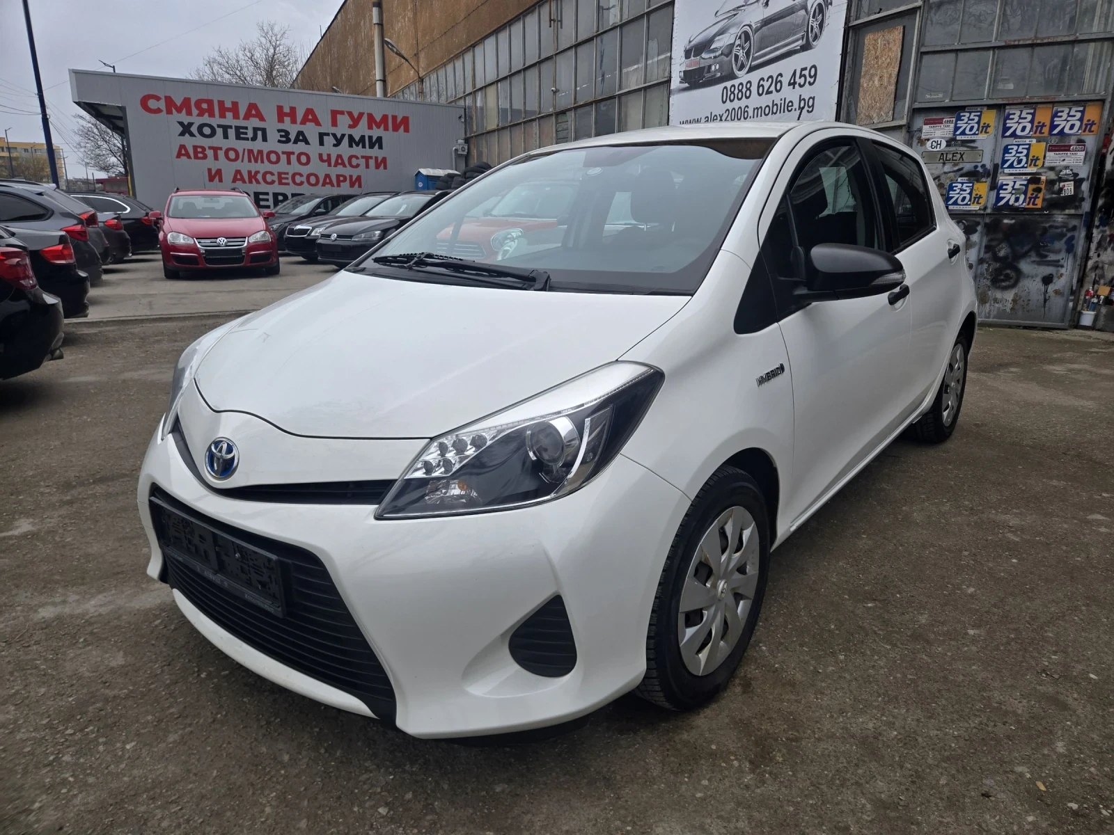 Toyota Yaris  1.5   | Mobile.bg   1