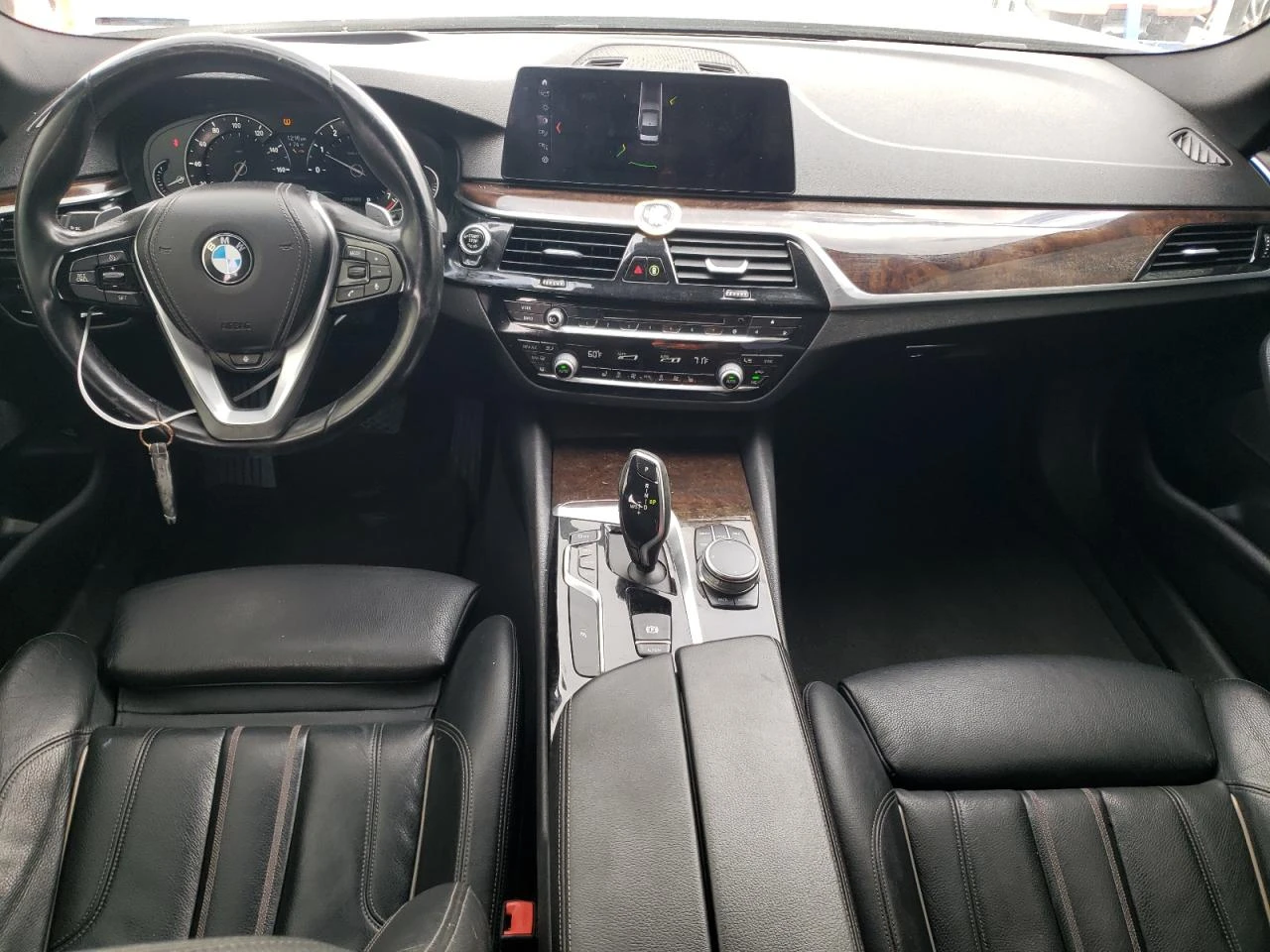 BMW 530 XI/ ФИКСИРАНА ЦЕНА! ПОДГРЕВИ/HEAD-UP/ПАНО - изображение 8