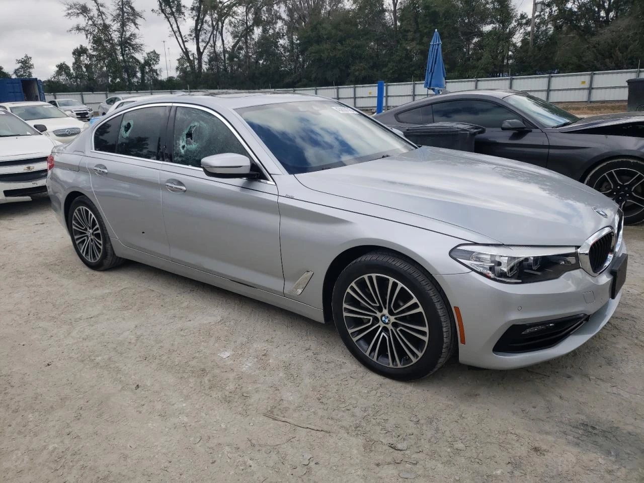 BMW 530 XI/ ФИКСИРАНА ЦЕНА! ПОДГРЕВИ/HEAD-UP/ПАНО - изображение 6