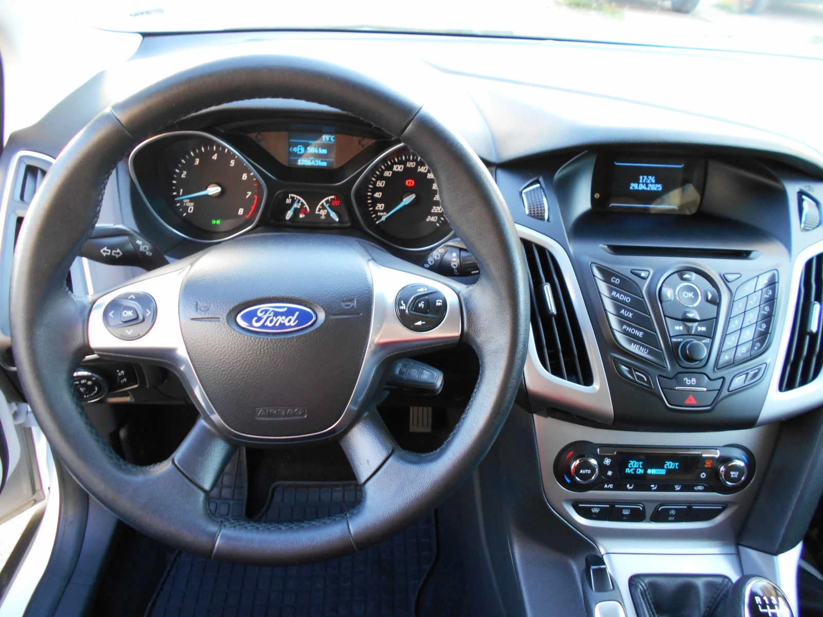 Ford Focus 1.0 turbo, 125кс, 6ск - изображение 10