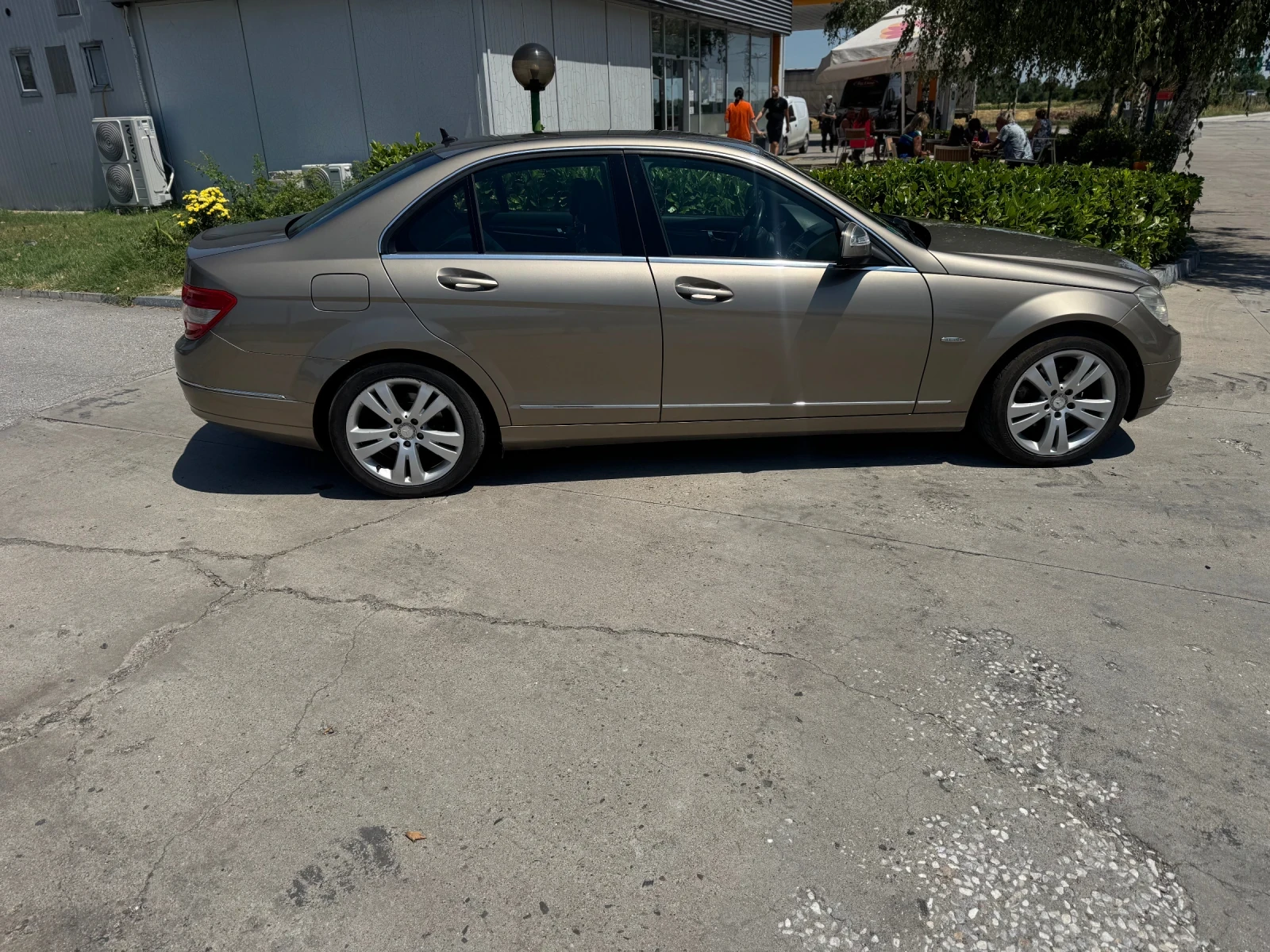 Mercedes-Benz C 200  - изображение 2