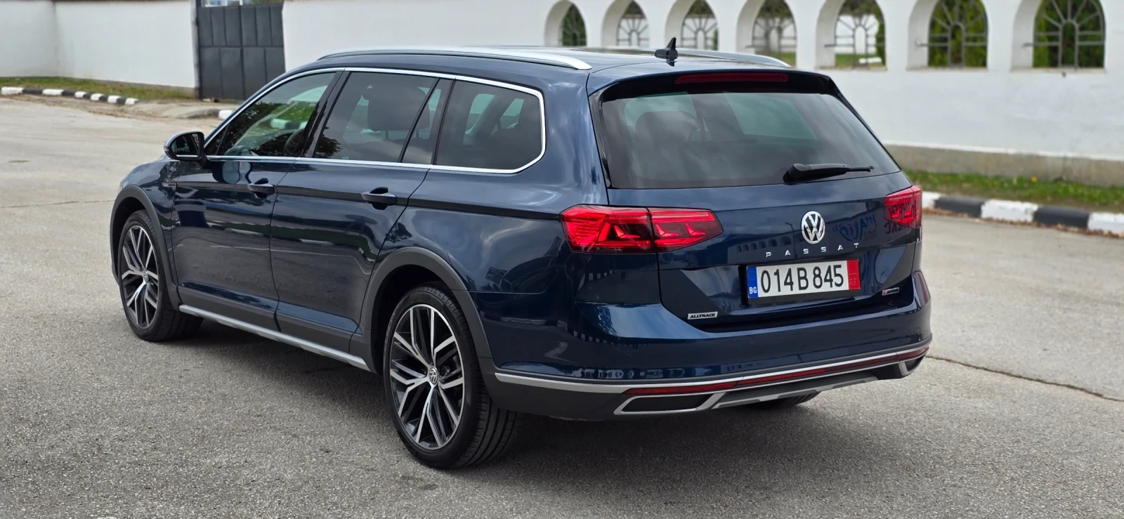 VW Alltrack 2.0 TDI 4Motion 190hp - изображение 3