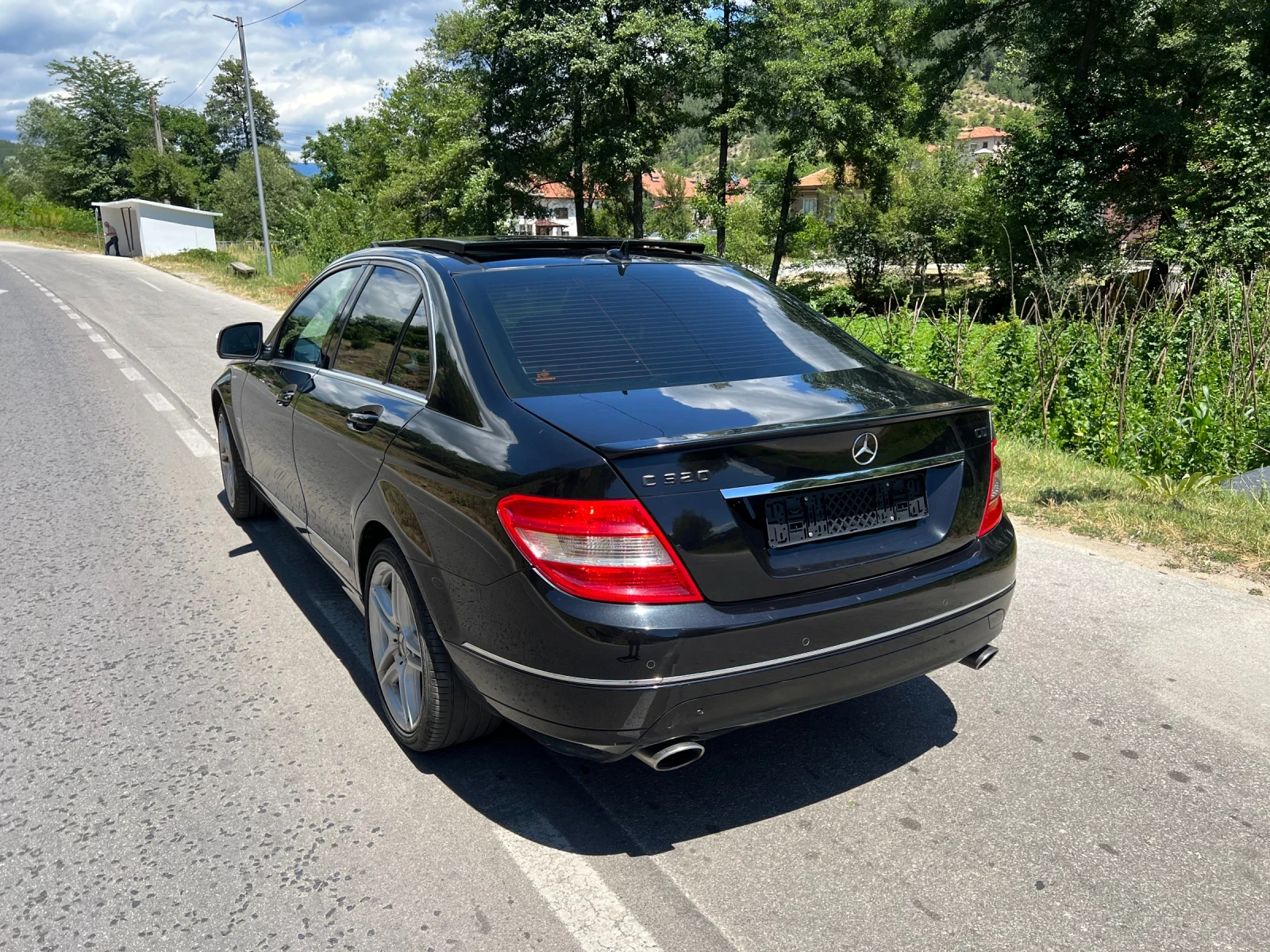 Mercedes-Benz C 320 Кожа* Нави* Панорама* АМГ джанти* Подгрев* Холанди - изображение 7