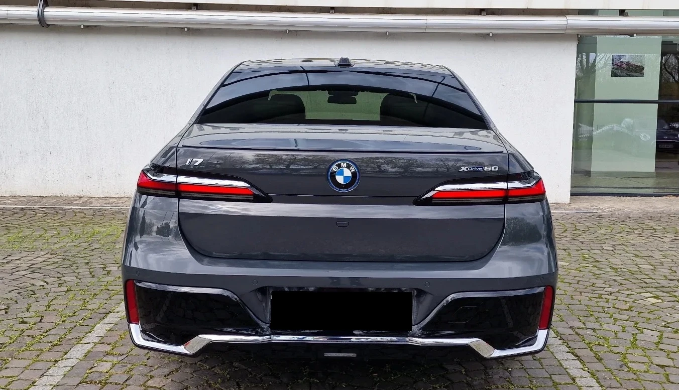 BMW i7 xDrive60 M-Sport | Mobile.bg   4