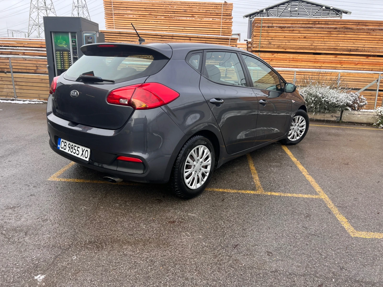 Kia Ceed 1.4i / 100hp / 6 ��. / AUX / ����� / ����� / USB | Mobile.bg � ����������� 3