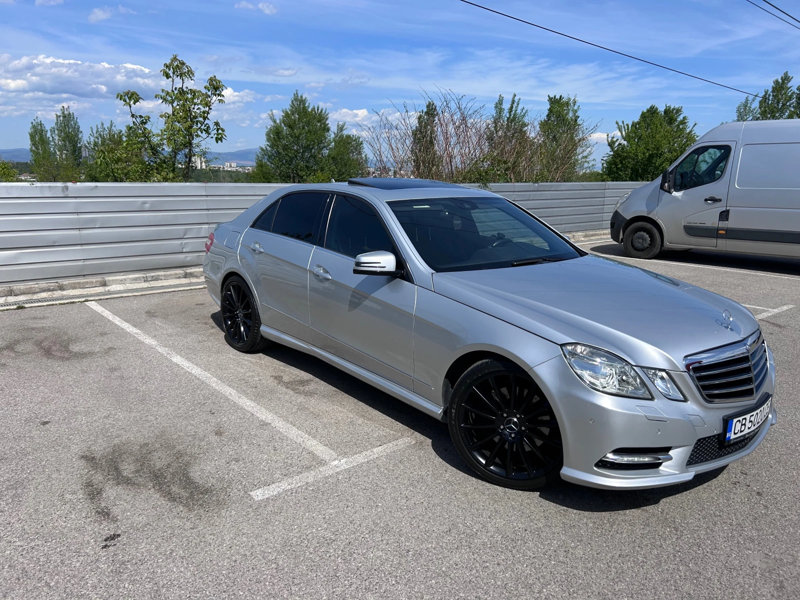Mercedes-Benz E 350 AMG AVANTGARDE 4 MATIC!  - изображение 6
