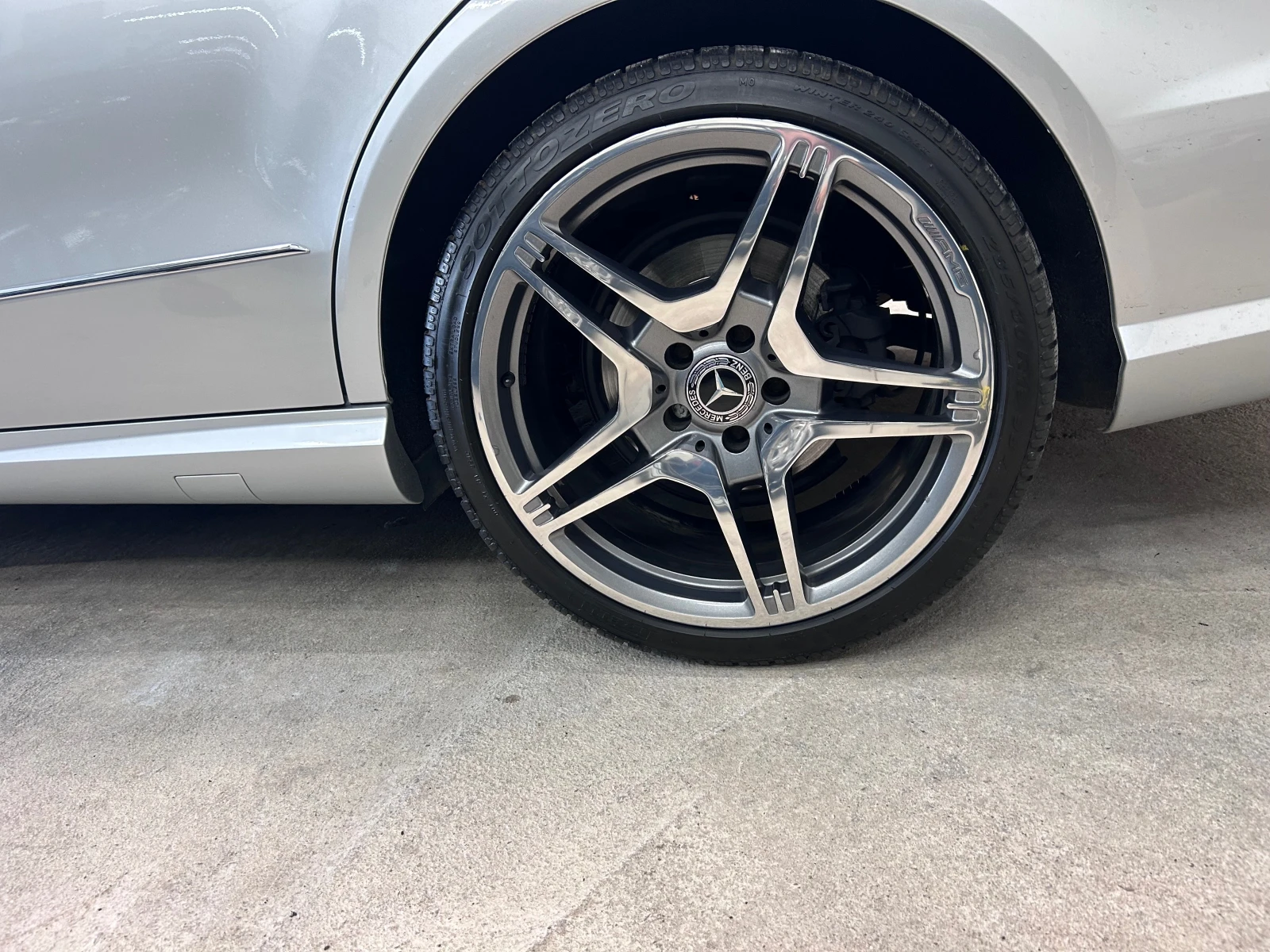 Mercedes-Benz E 350 AMG AVANTGARDE 4 MATIC! , снимка 17 - Автомобили и джипове - 54481491