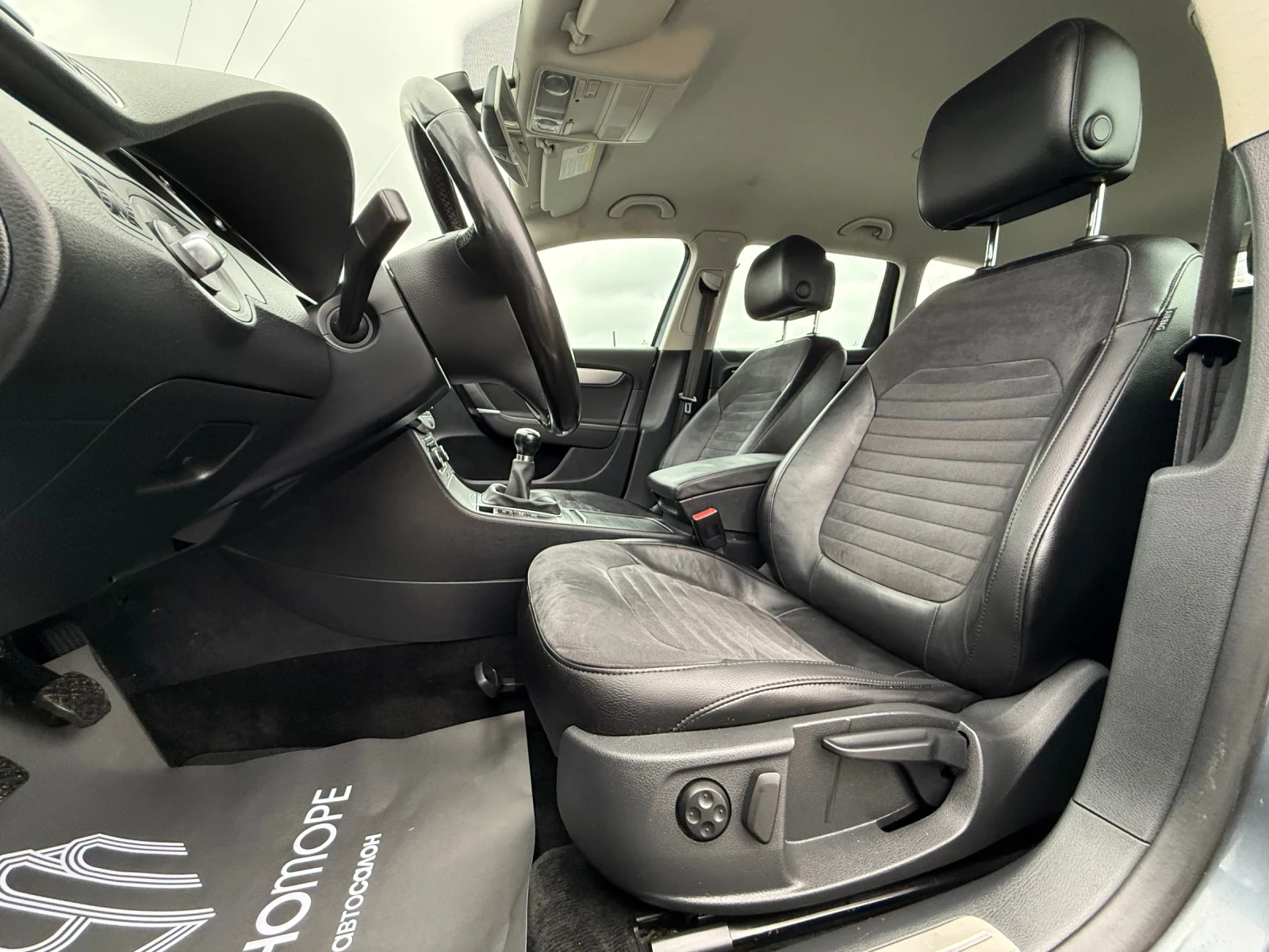 VW Passat 2.0 TDI 4Motion High Line MT6 - изображение 10