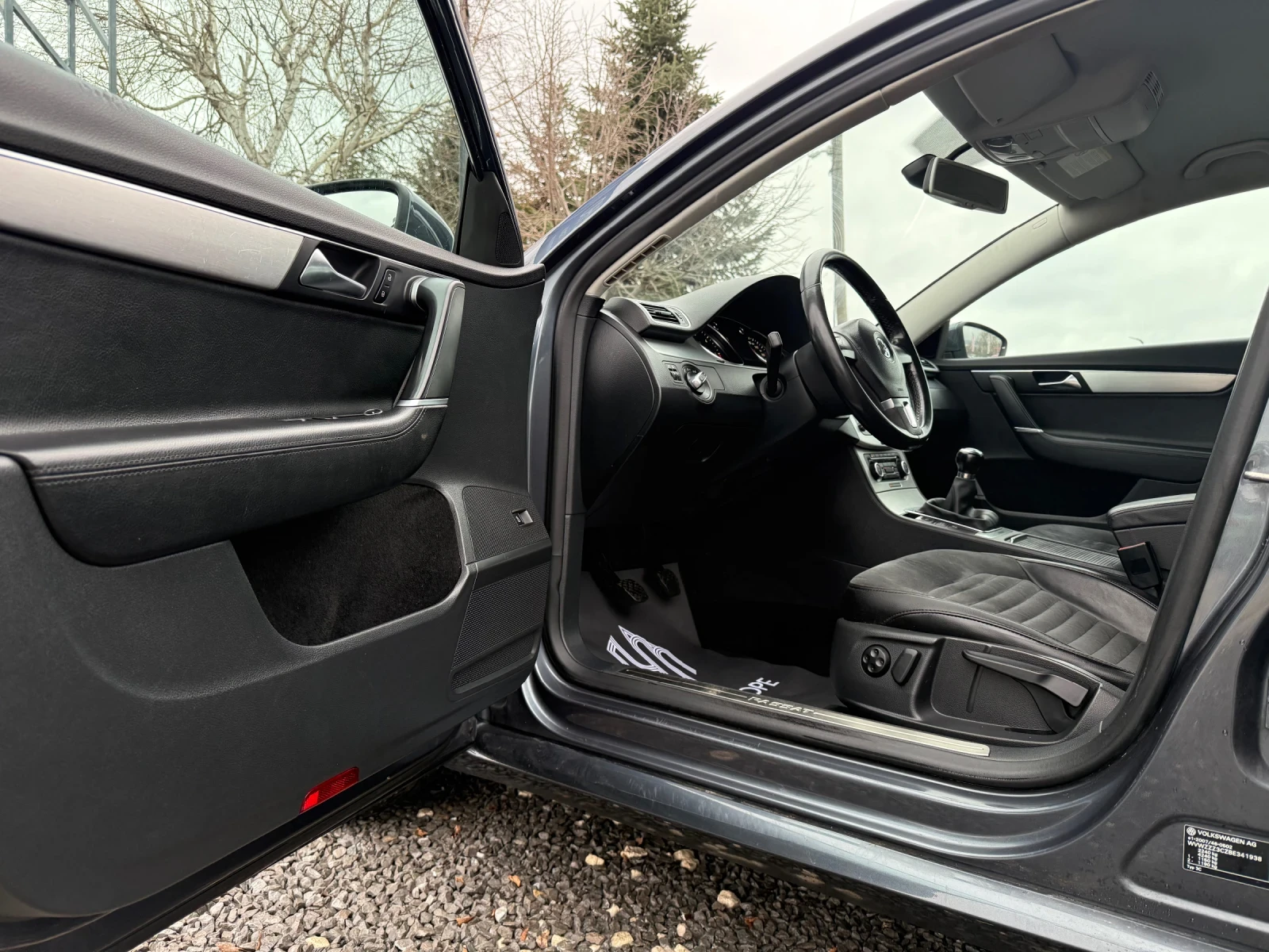 VW Passat 2.0 TDI 4Motion High Line MT6 - изображение 8