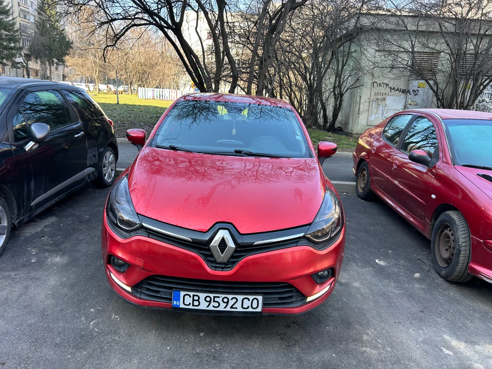 Renault Clio 900, снимка 2 - Автомобили и джипове - 53792241