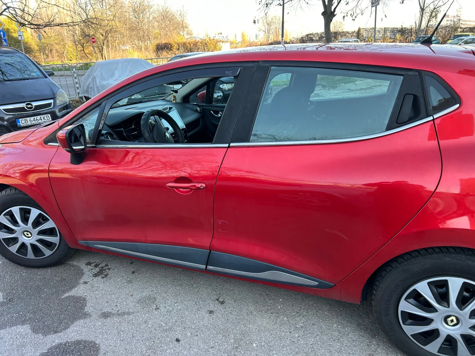 Renault Clio 900, снимка 6 - Автомобили и джипове - 53792241